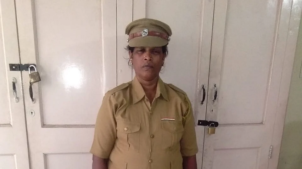 `போலி இன்ஸ்பெக்டர்' முத்துலட்சுமி