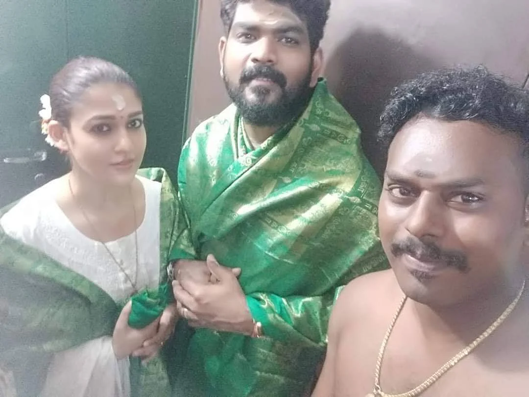 நயன்தாராவுடன் செல்பி எடுத்த பக்தர்