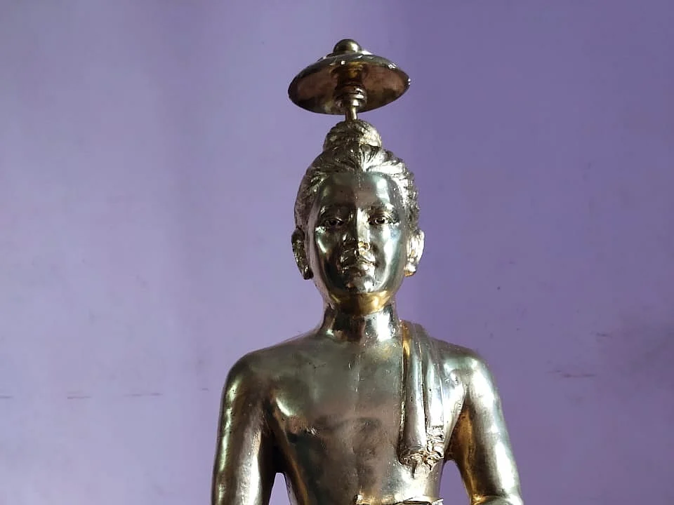 `ஐம்பொன் சிலை; ஒன்றே முக்கால் அடி; இளவயது வள்ளுவர்!' - ஜெர்மன் மியூசியத்தை ஆச்சர்யப்பட வைத்த தமிழர்