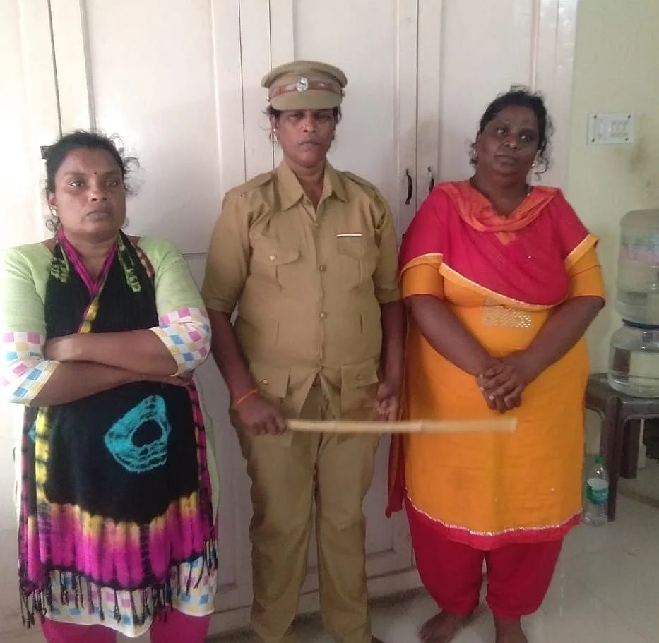தமிழ்ச்செல்வி, முத்துலட்சுமி, வதனீ