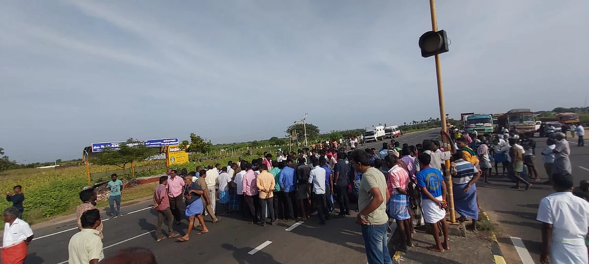 சாலை மறியல்