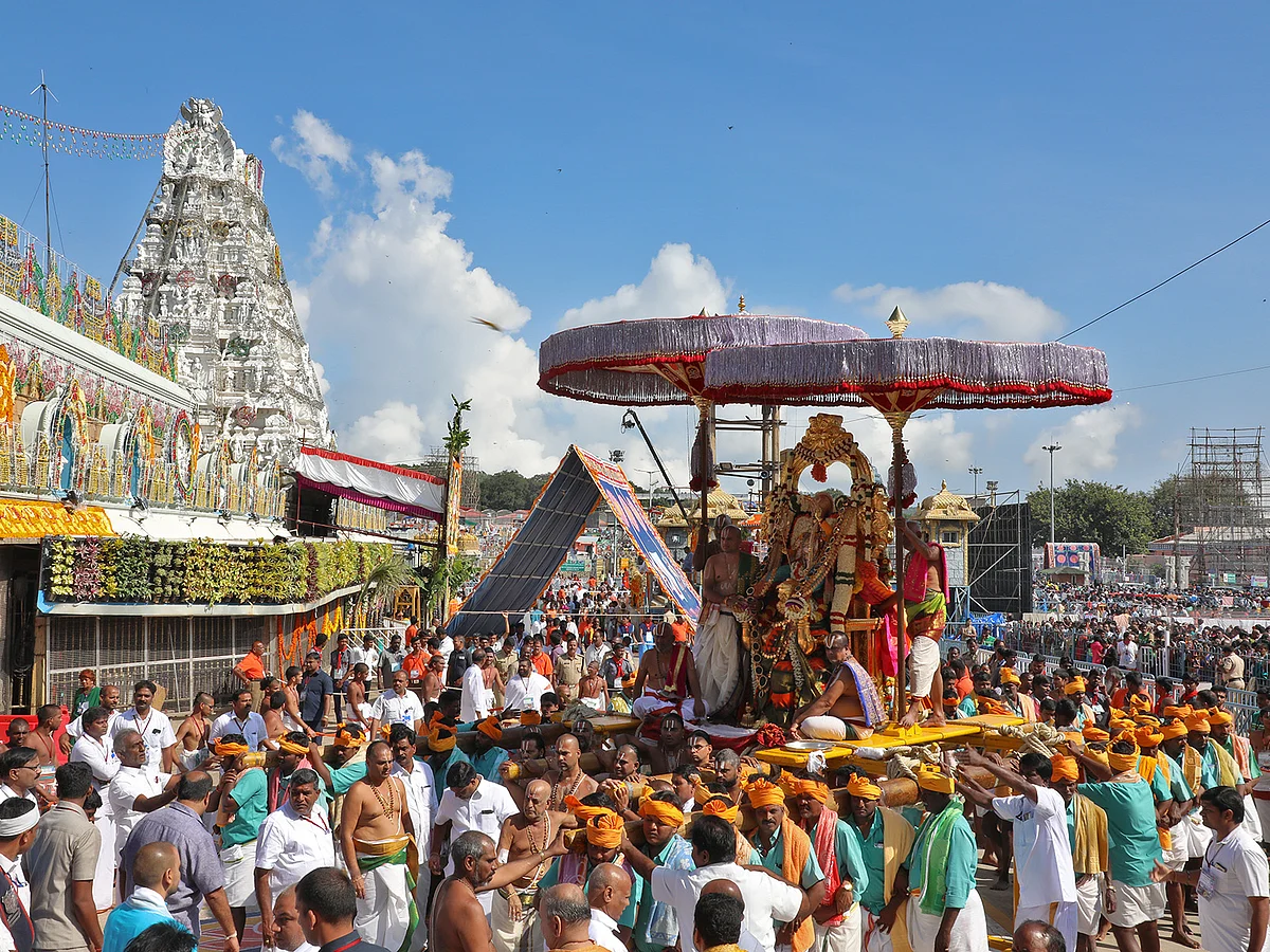 திருப்பதியில் முதியோர், கைக்குழந்தைகளுடன் வருவோருக்கான சிறப்பு தரிசன அனுமதி தேதிகள் விவரம்!