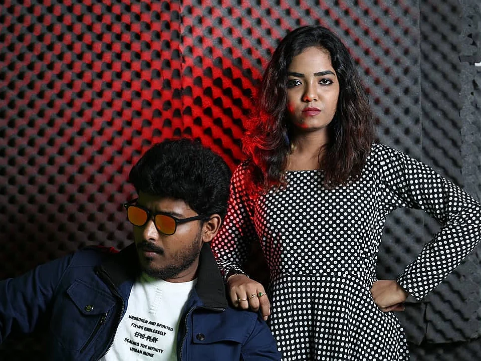 ``ஷுட்டிங்ல அதுக்கு நான் சரிப்பட மாட்டேனாம்... அதான் லவ் பண்லாம்னு இருக்கேன்!" - KPY அஞ்சலி