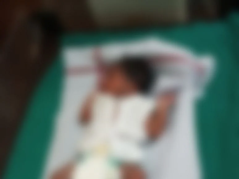 `குழந்தை வீட்ல இருக்கு; எனக்கு ட்ரீட்மென்ட் பண்ணுங்க!' - காரைக்குடி மருத்துவமனையில் சிக்கிய பெண்