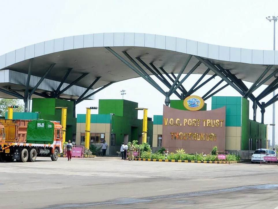 தூத்துக்குடி துறைமுகத்திற்கு நாளை போர்க்கப்பல்கள் வருகை - எல்லோரும் பார்வையிடலாம்!
