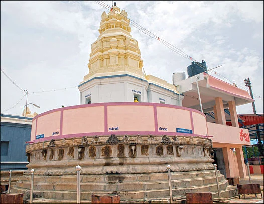 சித்தர்கள் ஸ்தாபித்த ராசிச் சக்கர பீடம்!