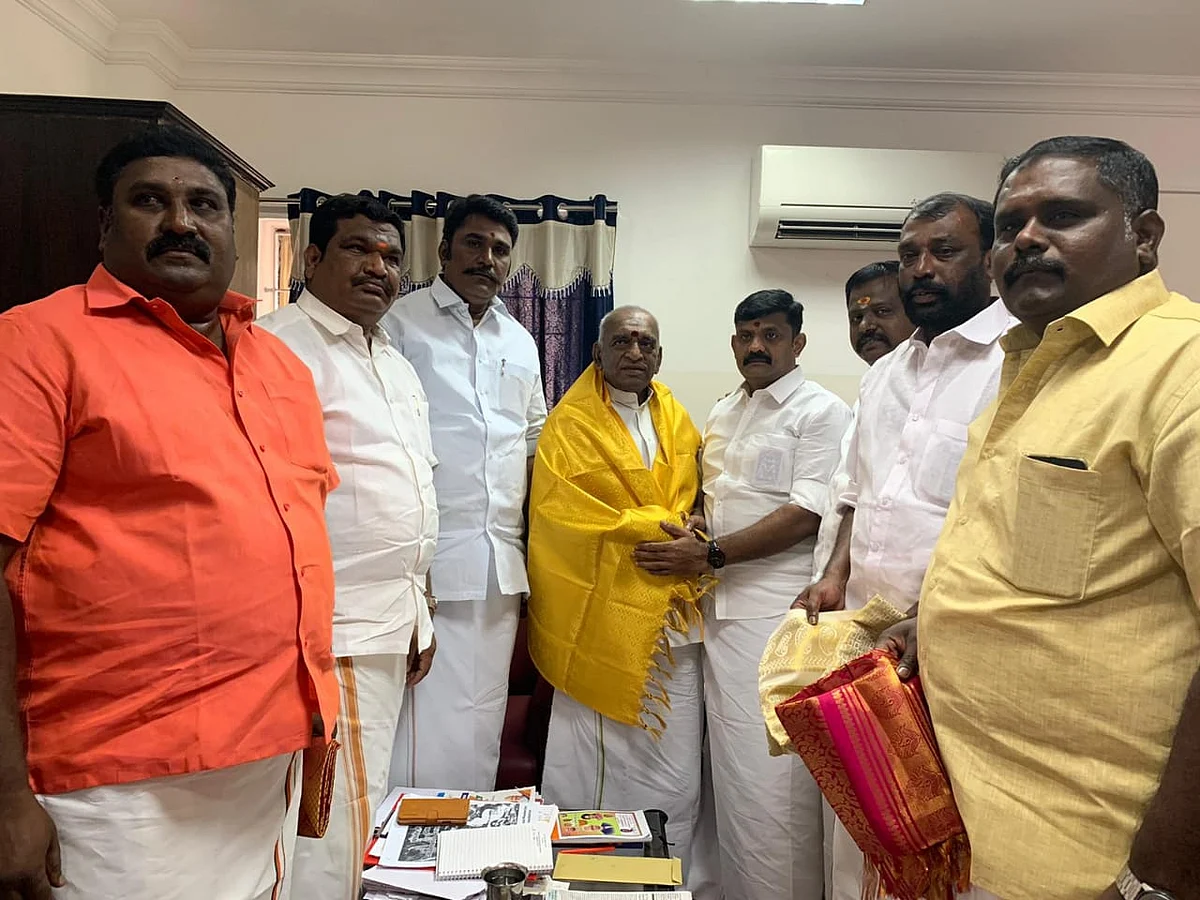 பொன்.ராதாகிருஷ்ணன் உடன் முரளி