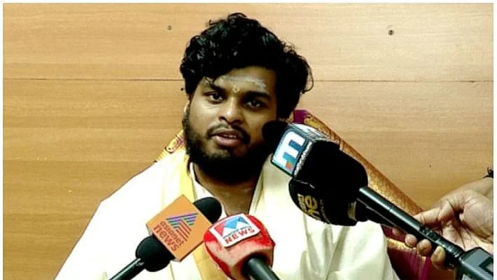 தந்திரி கண்டரரு மகேஷ் மோகனரு