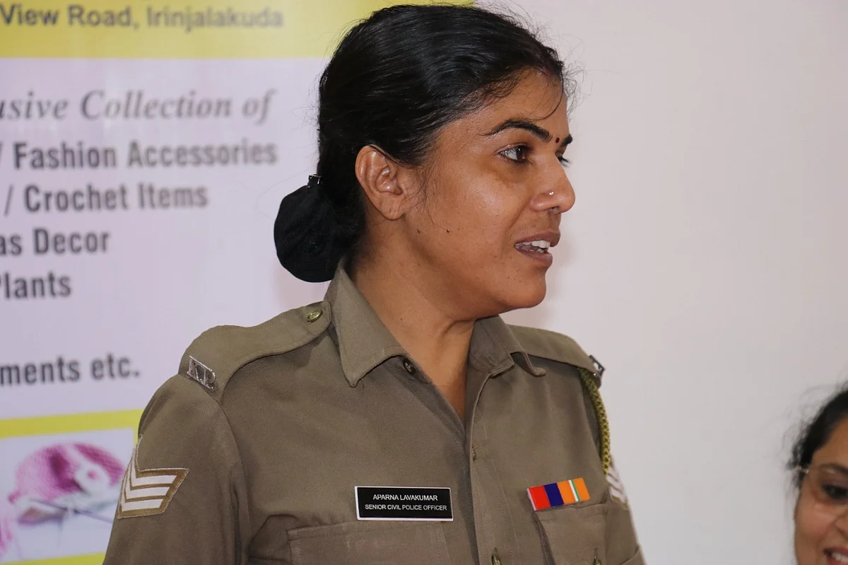 அபர்ணா லாவா குமார்