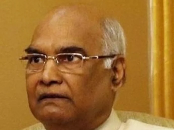 `மாணவிகள் எதிர்கால இந்தியாவைப் பிரதிபலிக்கிறார்கள்!' - புதுச்சேரியில் குடியரசுத் தலைவர் பெருமிதம்