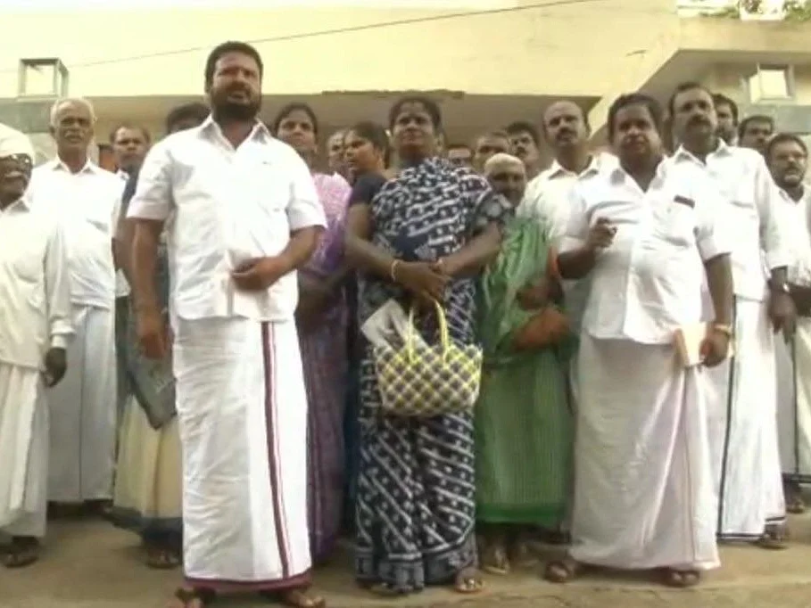 `முதல்வர் மாவட்டத்தைப்போல் இழப்பீடு!' - நெடுஞ்சாலைத் துறையை அதிரவைத்த சிவகங்கை விவசாயிகள்