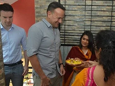`அப்பா கிராமம்; பிரைவேட் விசிட்; பாதுகாப்பு வேண்டாம்'- இந்திய அதிகாரிகளை ஆச்சர்யப்படுத்திய அயர்லாந்து பிரதமர்