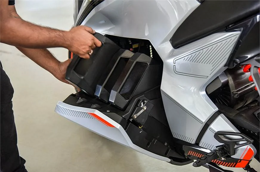 F77 Battery Pack