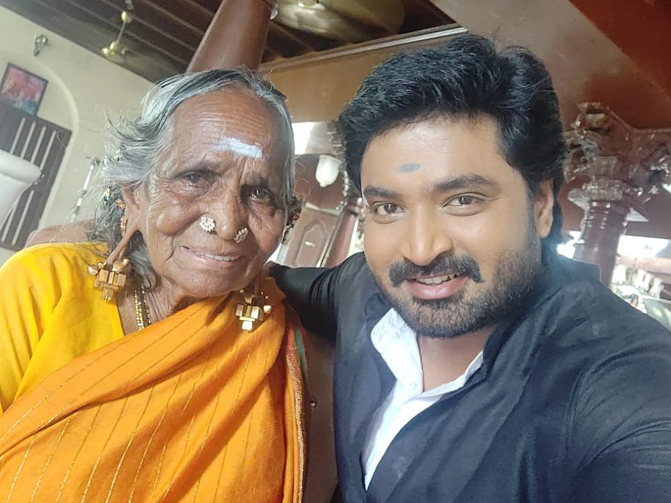 ``எப்பவும் சிரிச்சுகிட்டே இருப்பாங்க, முதல்முறை அழுதாங்க..!’’ -நெகிழும் மிர்ச்சி செந்தில்