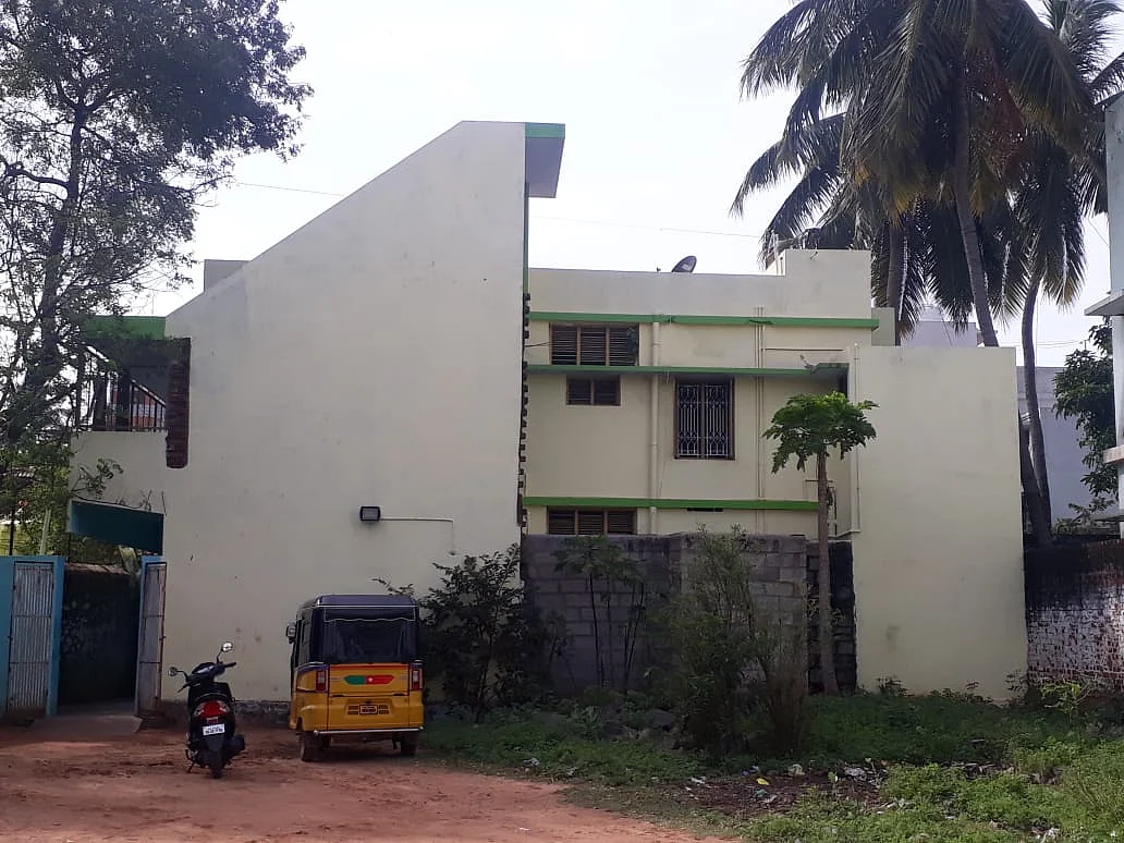 `4 தீவிரவாதிகள் ஊடுருவல்; உதவிய நாகர்கோயில் நபர்?!' -லேப்டாப், செல்போனைப் பறிமுதல் செய்த போலீஸ்