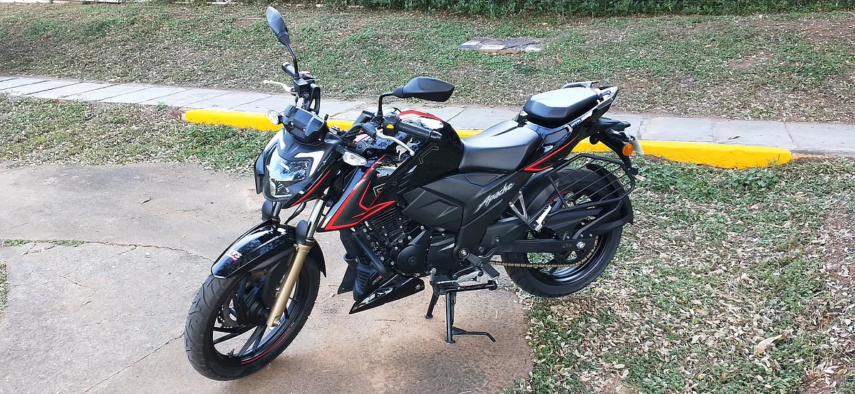 Apache RTR 4V BS-6