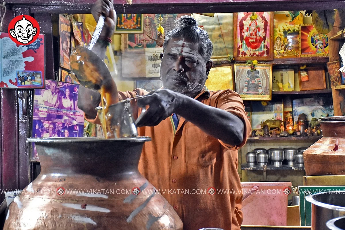 சந்தானம்