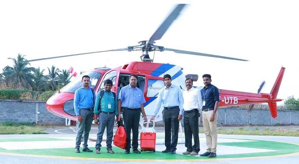ஹெலிகாப்டரில் கொண்டு செல்லப்படும் உடல் உறுப்புகள்