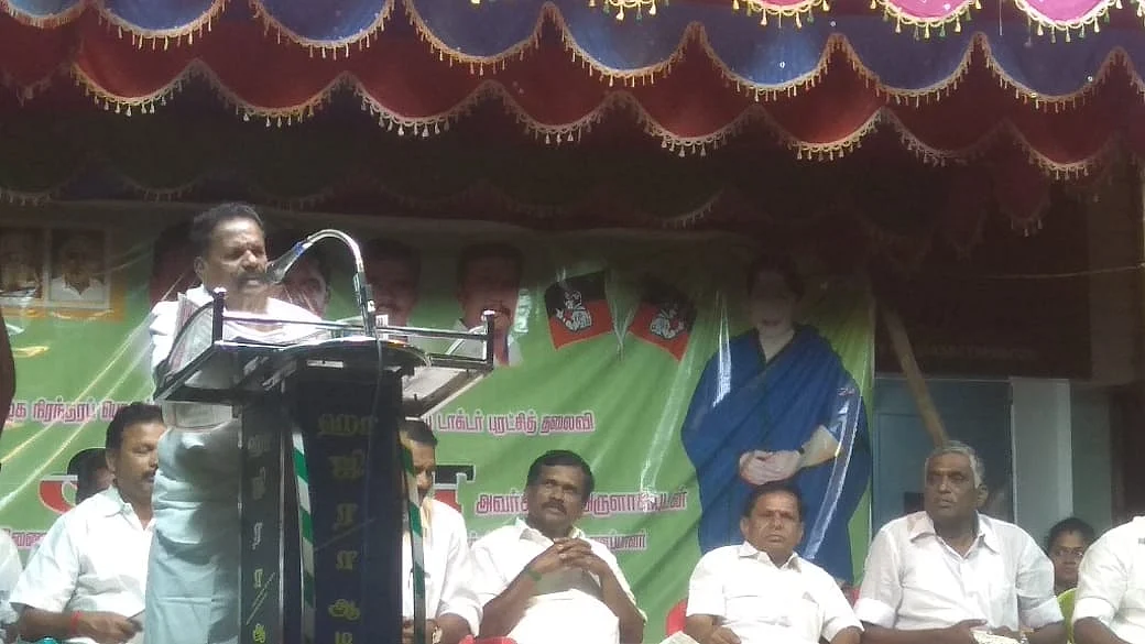 இளையான்குடி மேடையில் ஜி.பாஸ்கரன்