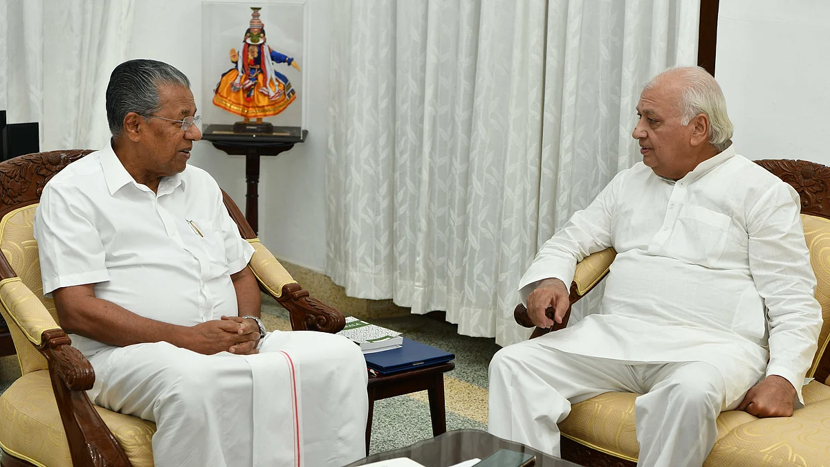 பினராயி விஜயன், ஆரிஃப் முகமது கான்