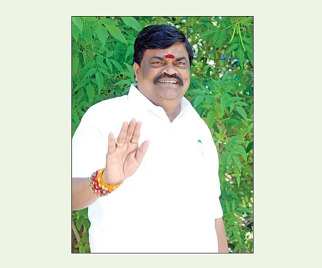 'நான் ரஜினிக்கு ஆதரவளிப்பதைப் புரிந்துகொள்வது எப்படி?' - ராஜேந்திர பாலாஜி 'அடேங்கேப்பா' பேட்டி!