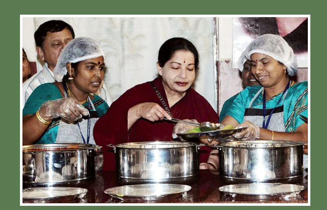 அம்மா உணவகம் திட்டத்தை தொடங்கி வைத்த ஜெயலலிதா