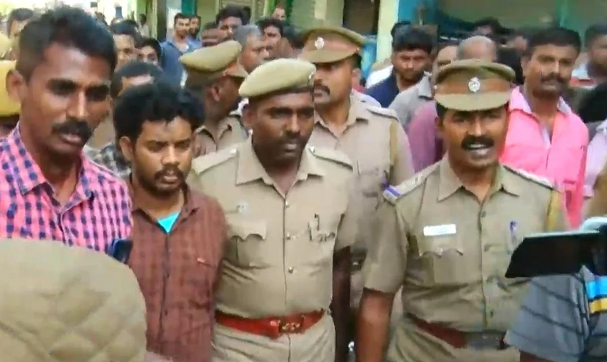 விசாரணையின்போது