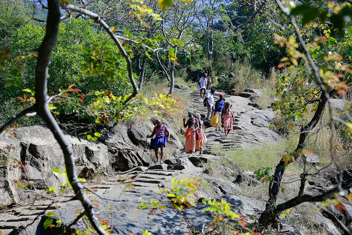 சங்கிலிப்பாறை