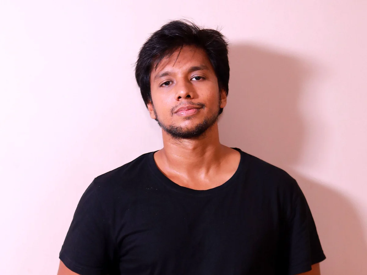 ``வில்லன் லுக் பார்த்து சிரிச்சாங்க... வடிவேலு ஸ்டைல்ல நானும் ஒண்ணு பண்ணேன்!" - இர்ஃபான்