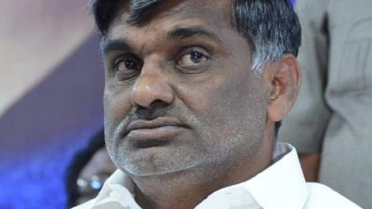 அமைச்சர் வீரமணி