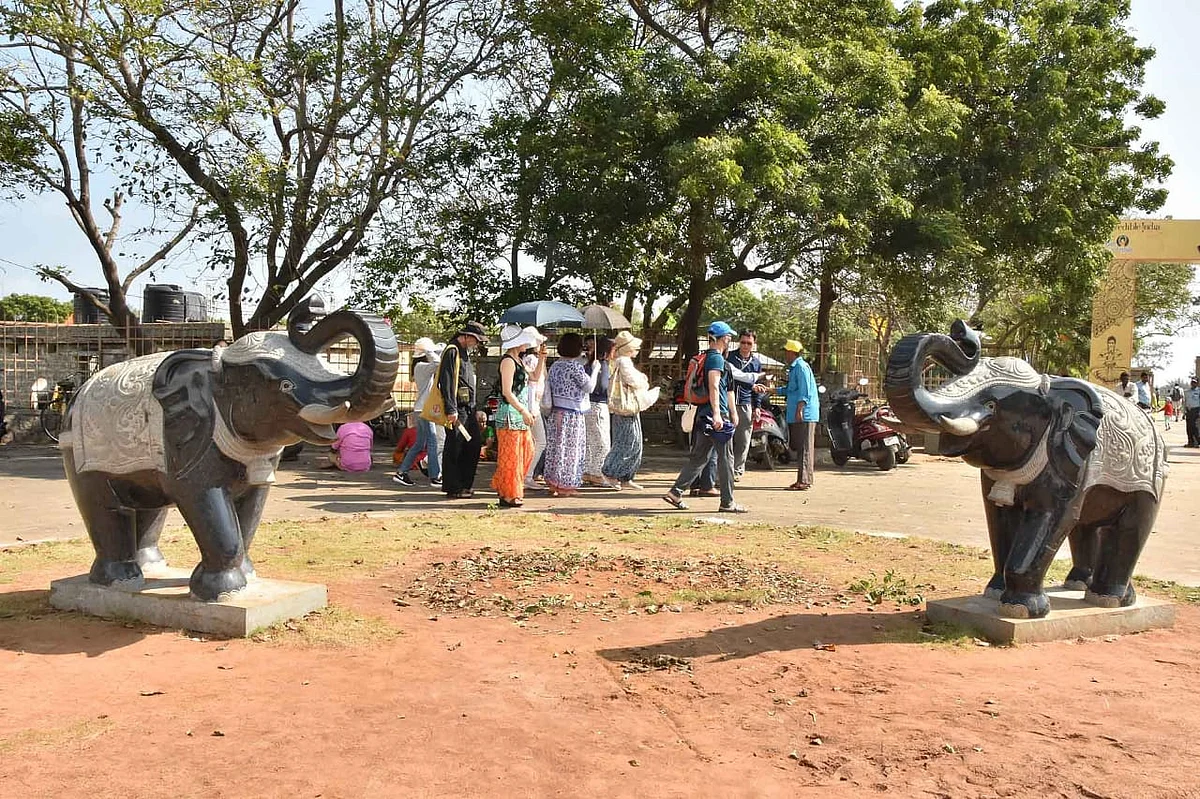 புத்தர் சிலை எடுத்துச் சென்ற பிறகு