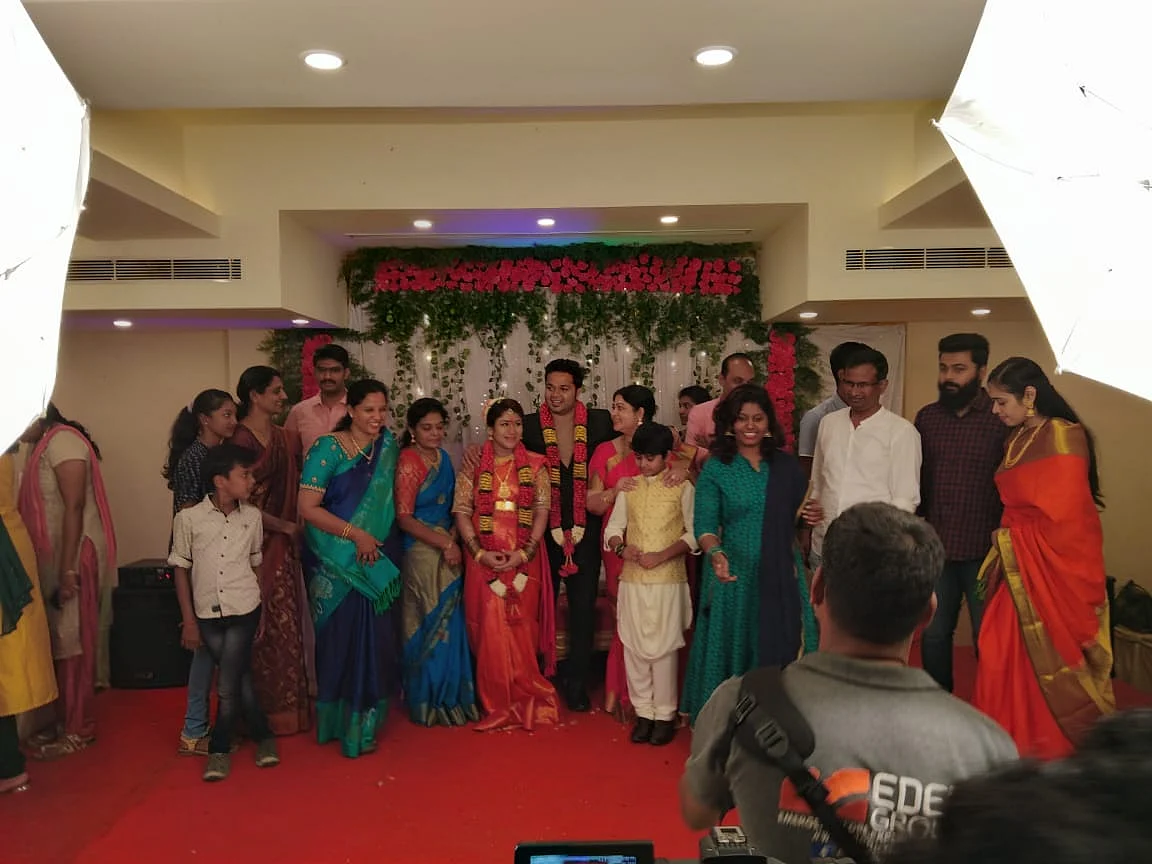மகளை ஆசீர்வாதம் செய்த ஆல்யாவின் தாய்.. நெகிழ்ந்து போன சஞ்சீவ்!
