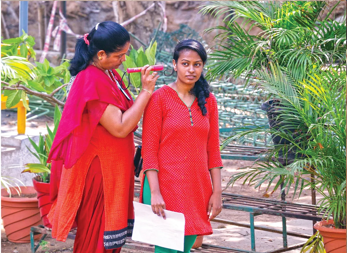 நீட் தேர்வு... நீளும் போர்!