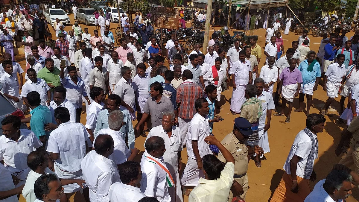 தி.மு.க இருதரப்புக்கிடையே மோதல்!