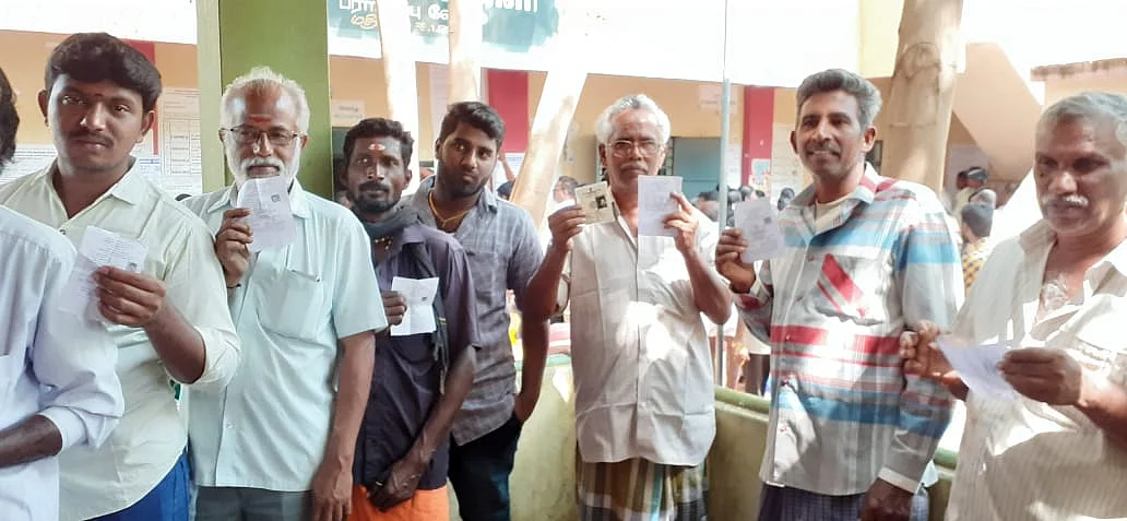 வாக்காளர்கள்