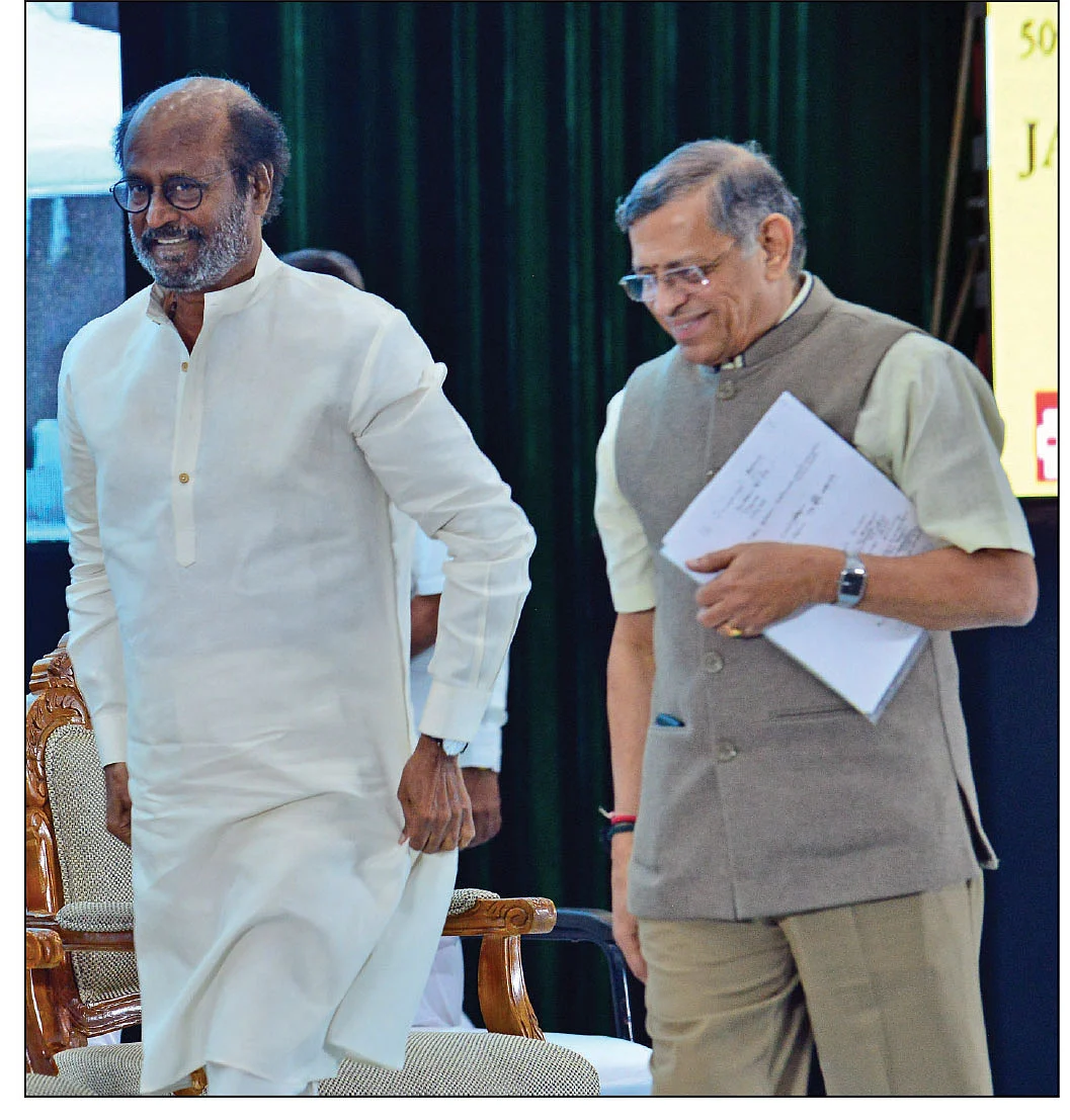 ரஜினியுடன் குருமூர்த்தி