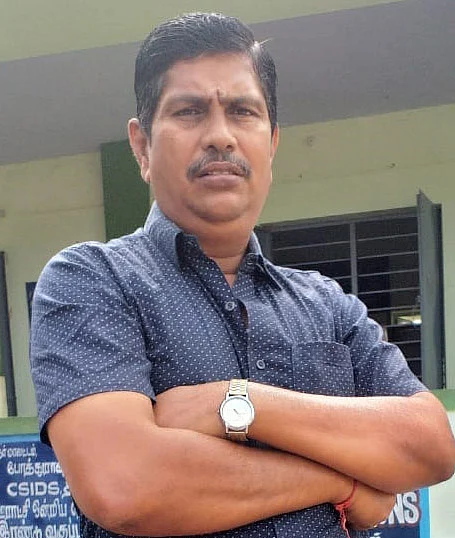 குமரவேல் (தலைமை ஆசிரியர்)