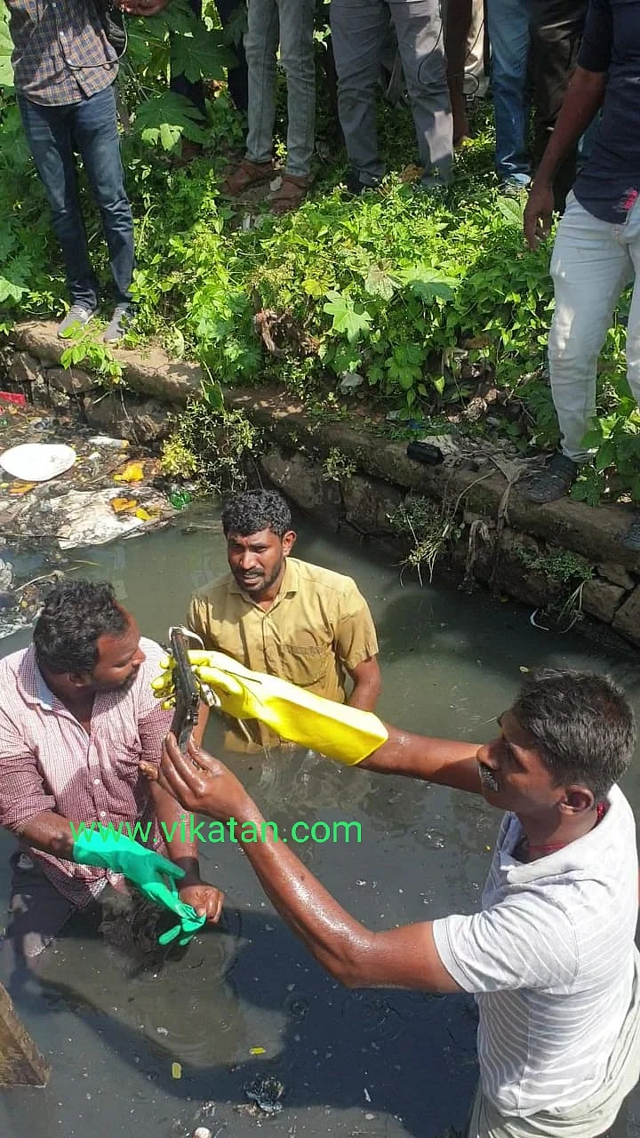எர்ணாகுளத்தில் கைப்பற்றப்பட்ட கைத்துப்பாக்கி