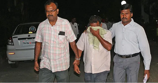 'சுப்ரீம் 50', 'சூப்பர் டூப்பர்'... குரூப் 1, 2 தேர்வுகளில் மோசடிகள் அரங்கேறுவது எப்படி?