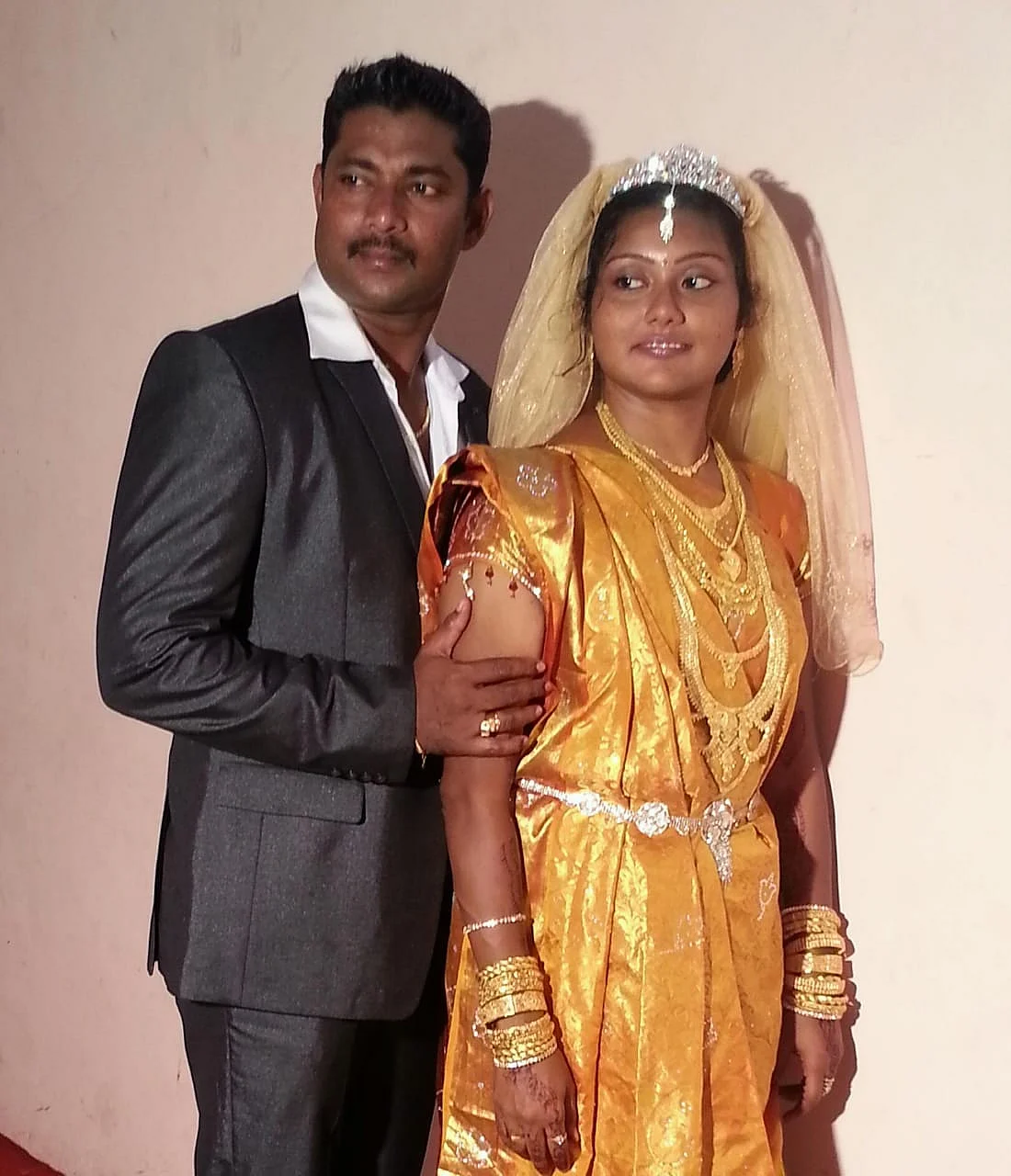 நளினகுமாரி, ஷாஜின் காந்தி திருமணத்தின்போது