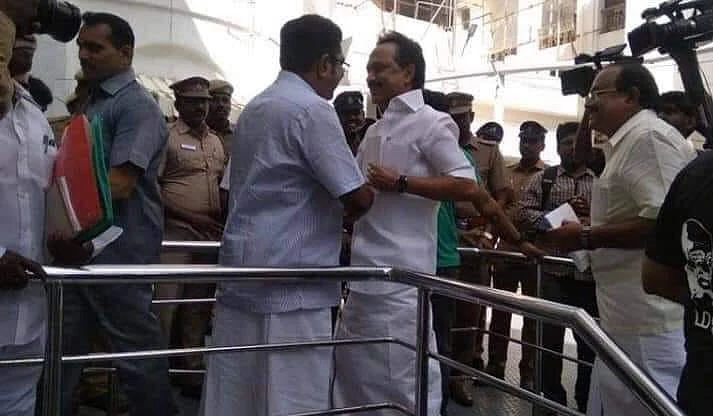 ஸ்டாலின் தினகரன்
