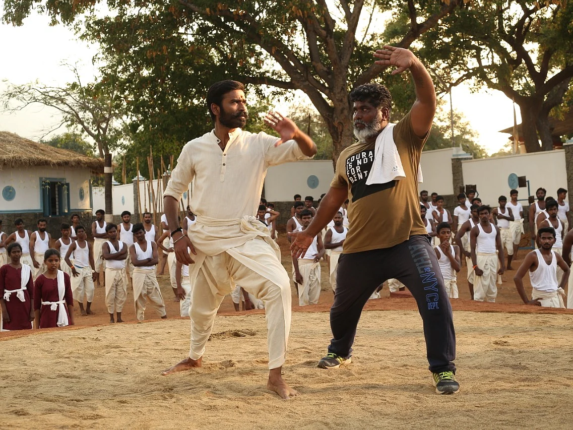 `ஒருநாள் பயிற்சி எடுக்காம தனுஷ் என் கையையே பார்த்துட்டு இருந்தார்’- அடிமுறை பயிற்சியாளர் செல்வராஜ்