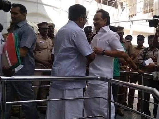 `தி.மு.க-வுடன் கூட்டணி; தினகரன் பச்சைக்கொடி?' - அ.தி.மு.க-வுக்கு ஷாக் கொடுத்த திருவோணம் அ.ம.மு.க