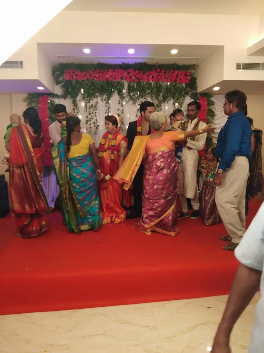குடும்பத்தினருடன் ஆல்யா