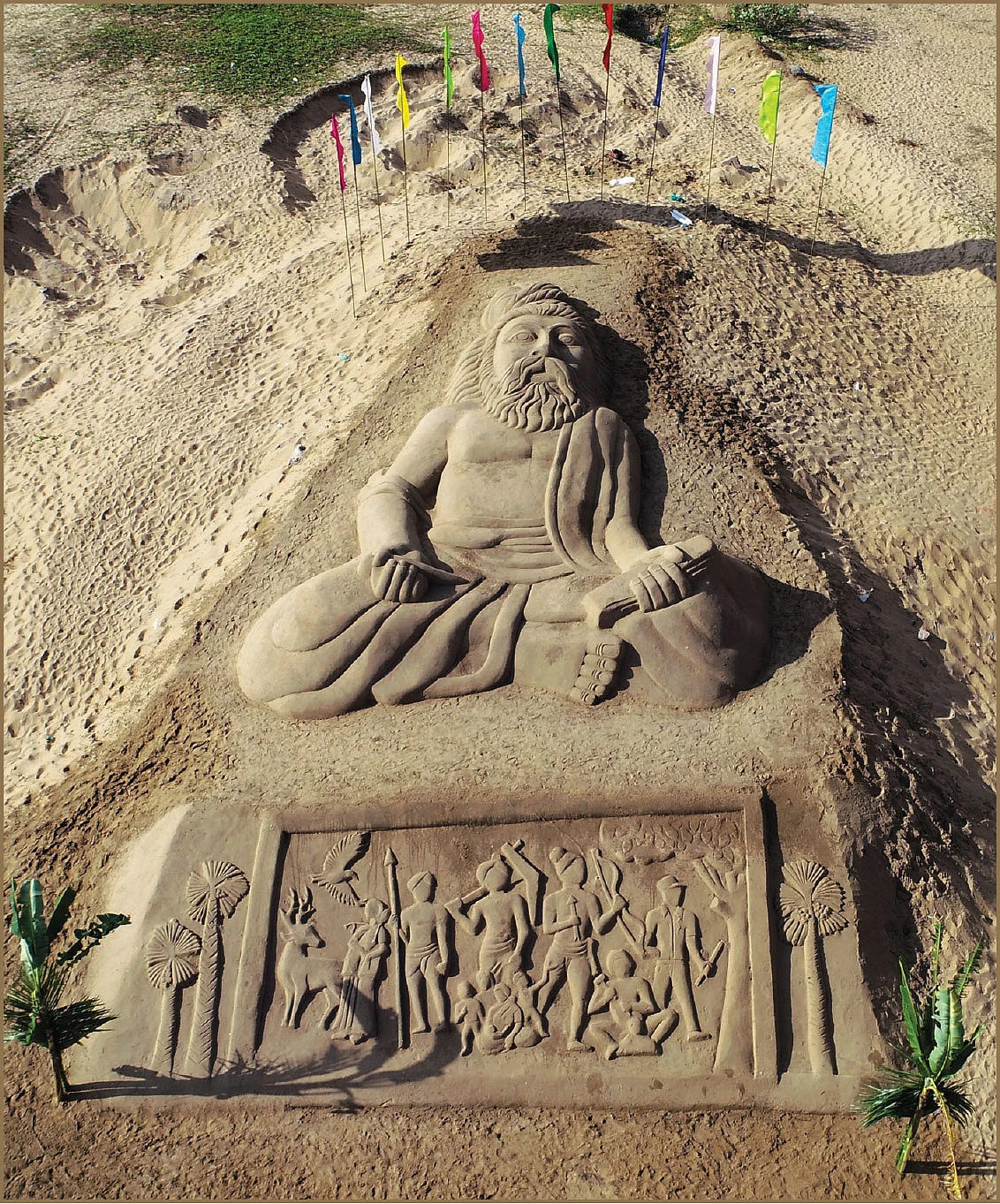 திருவள்ளுவர் மணல் சிற்பம்