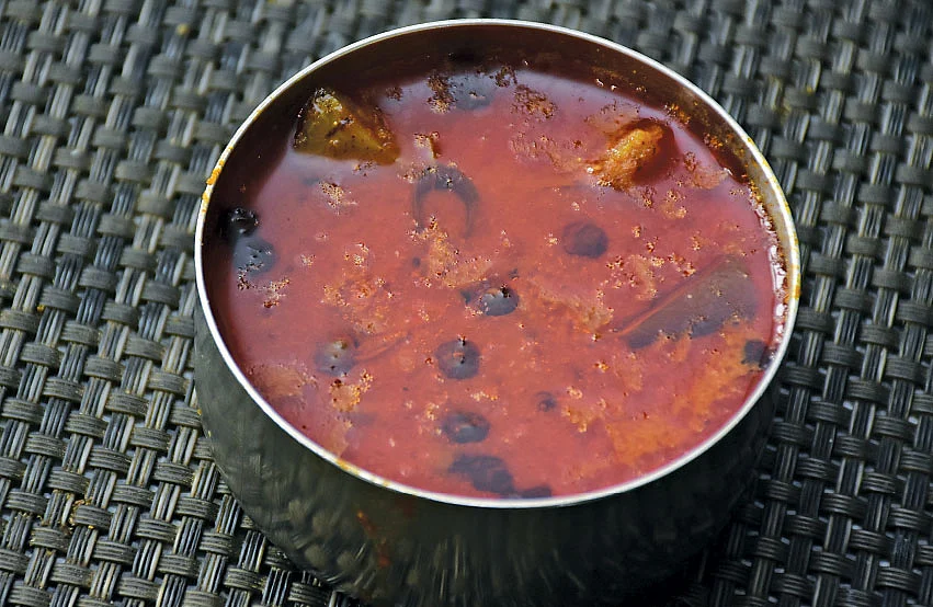 மணத்தக்காளி வற்றல் குழம்பு