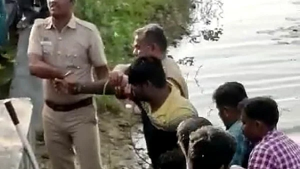 கைது செய்யப்பட்ட பாஸ்கர்