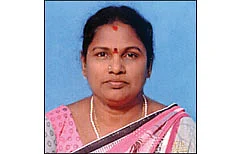 28.1.2020 அன்று பிறந்தநாள் கொண்டாடும் கள்ளக்குறிச்சியைச் சேர்ந்த ஞா.கலைவாணியை சக்தி விகடன் சார்பில் வாழ்த்துகிறோம்.