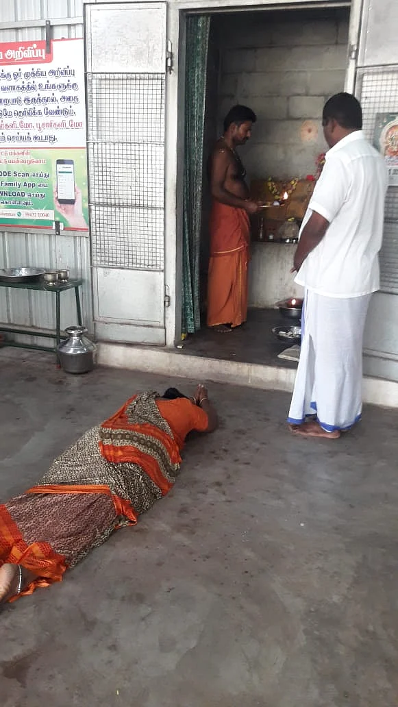 கோயிலில் வேண்டும் மல்லிகா