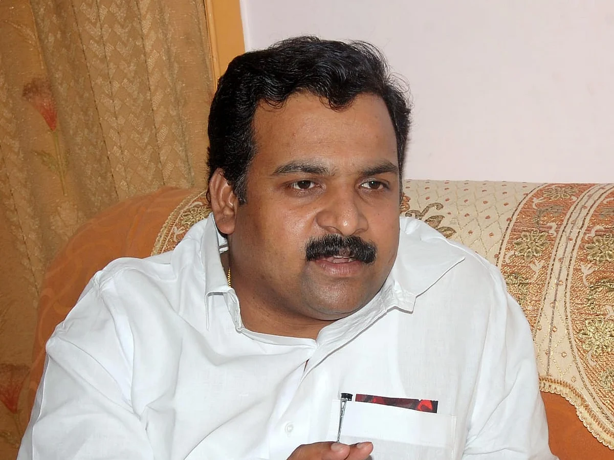 `கொலை செய்துவிடுவேன் என்று மிரட்டினார்!'- உத்தரபிரதேச பா.ஜ.க எம்பியால் கொதிக்கும் மாணிக்கம் தாகூர்